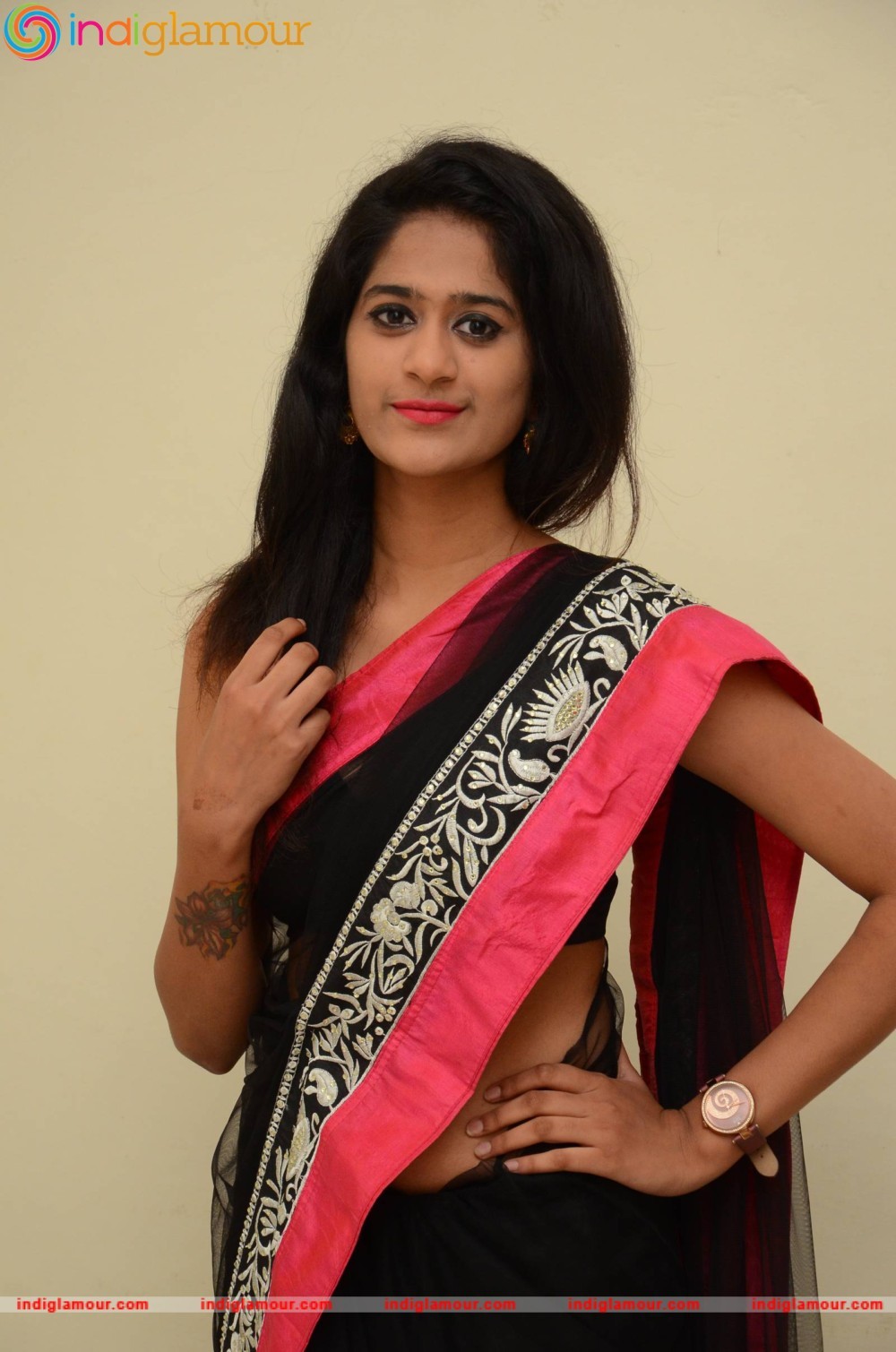 Harini Actress hd photo