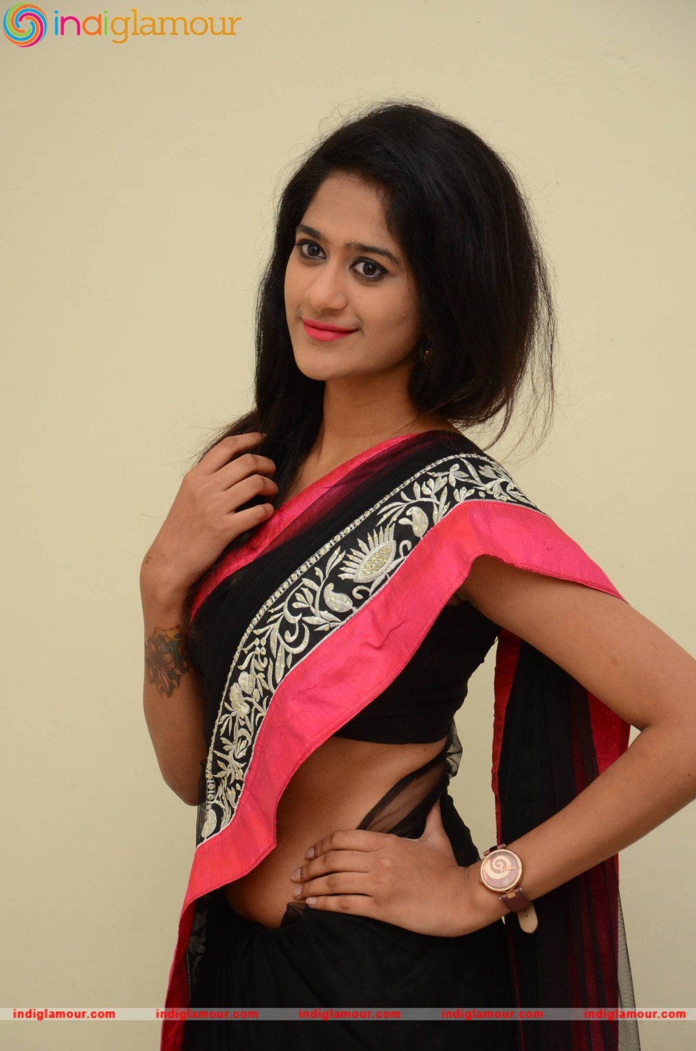 Harini Actress hd photo
