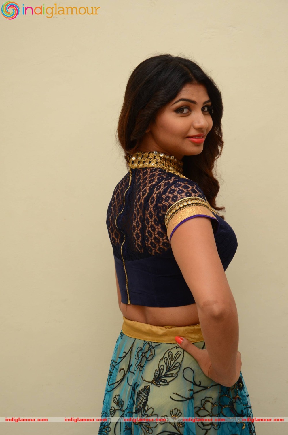 Varsha Actress hd photo