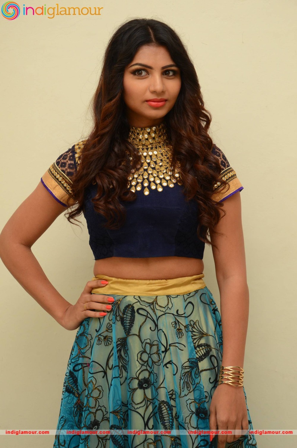 Varsha Actress hd photo