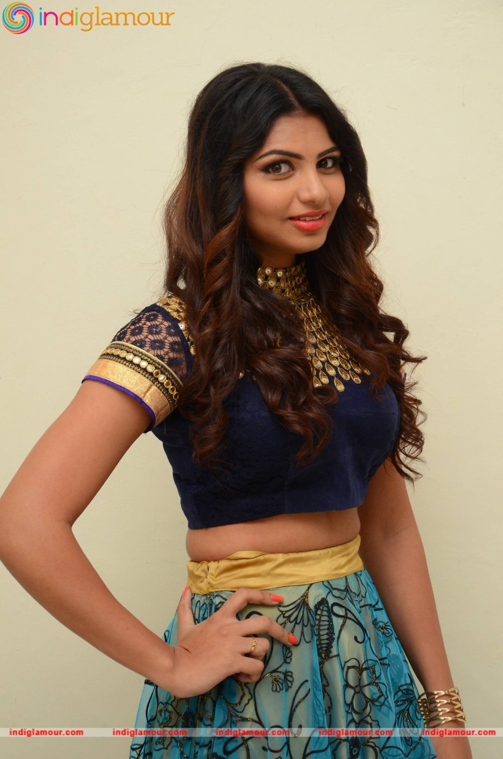 Varsha Actress hd photo