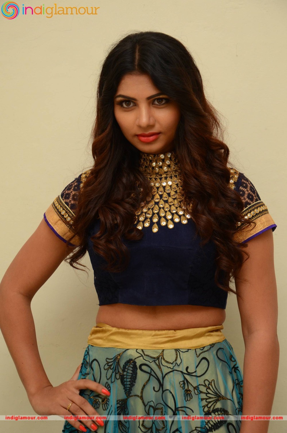 Varsha Actress hd photo