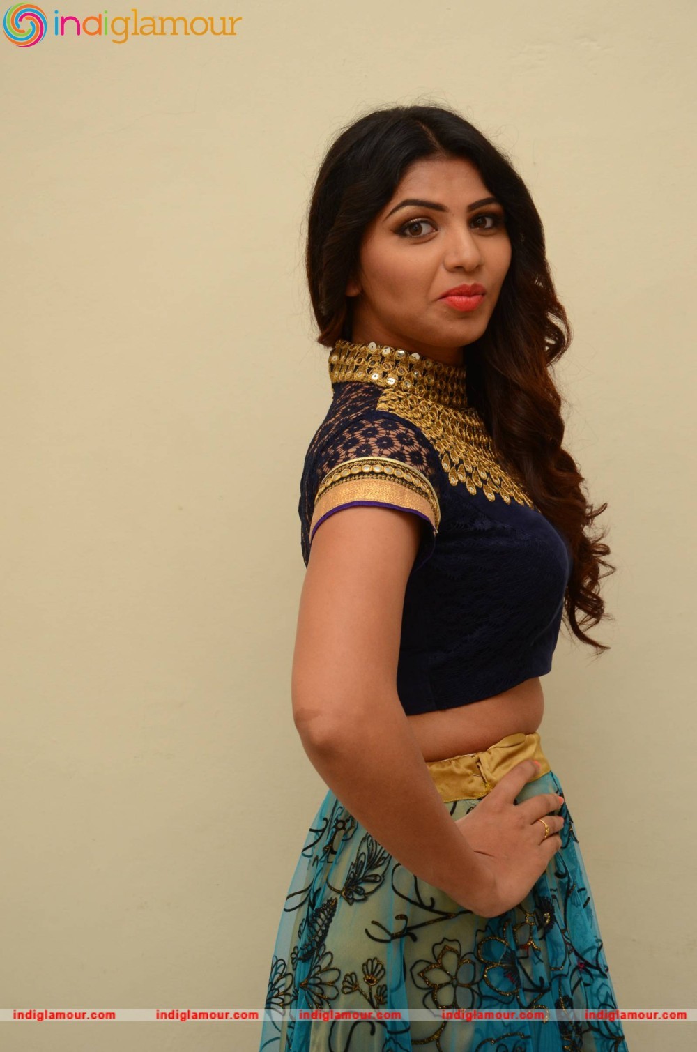 Varsha Actress hd photo