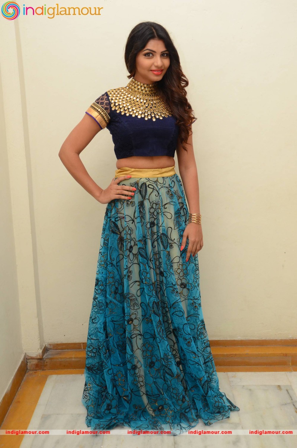 Varsha Actress hd photo
