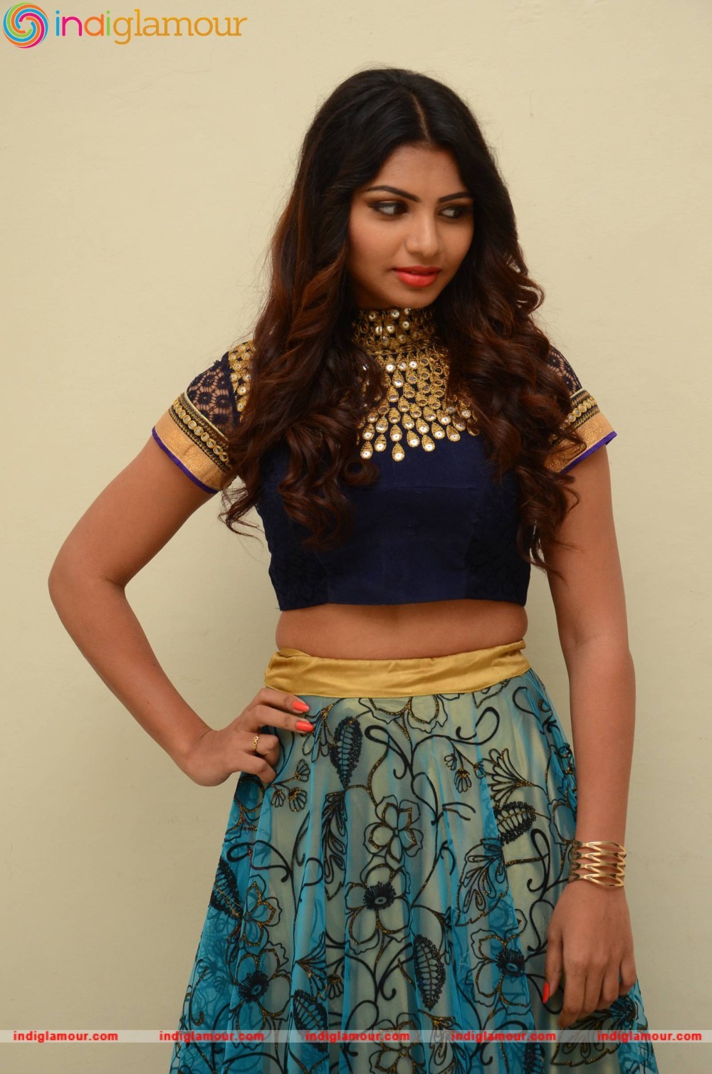 Varsha Actress hd photo