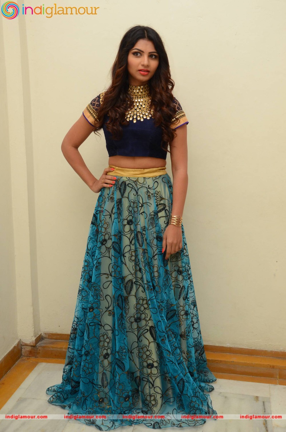 Varsha Actress hd photo