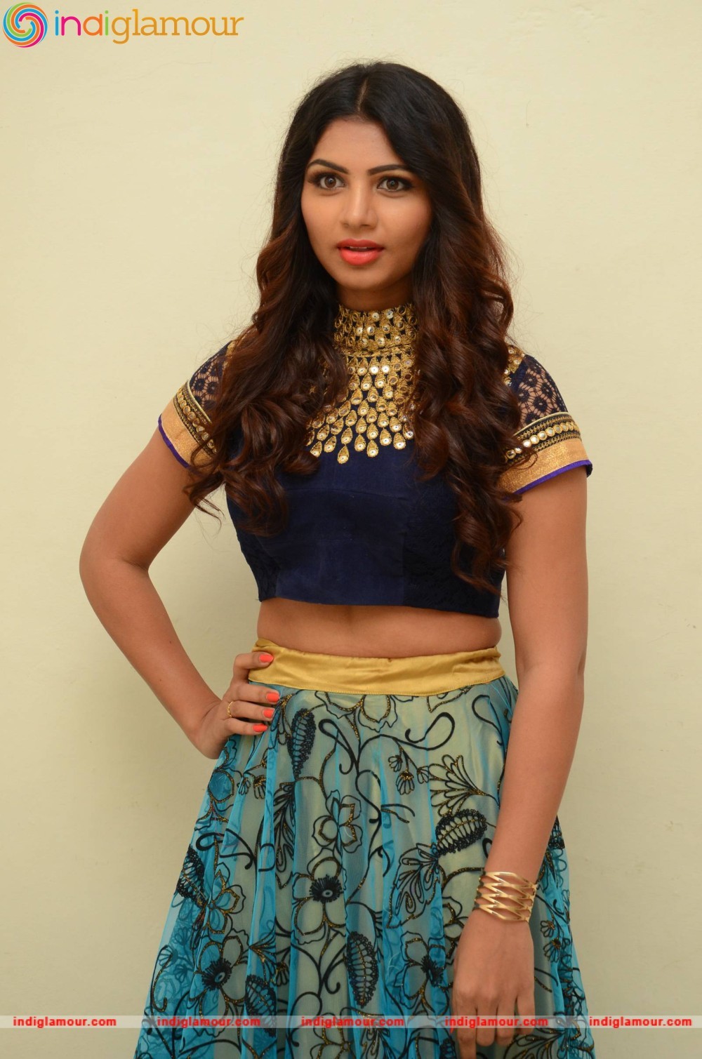 Varsha Actress hd photo
