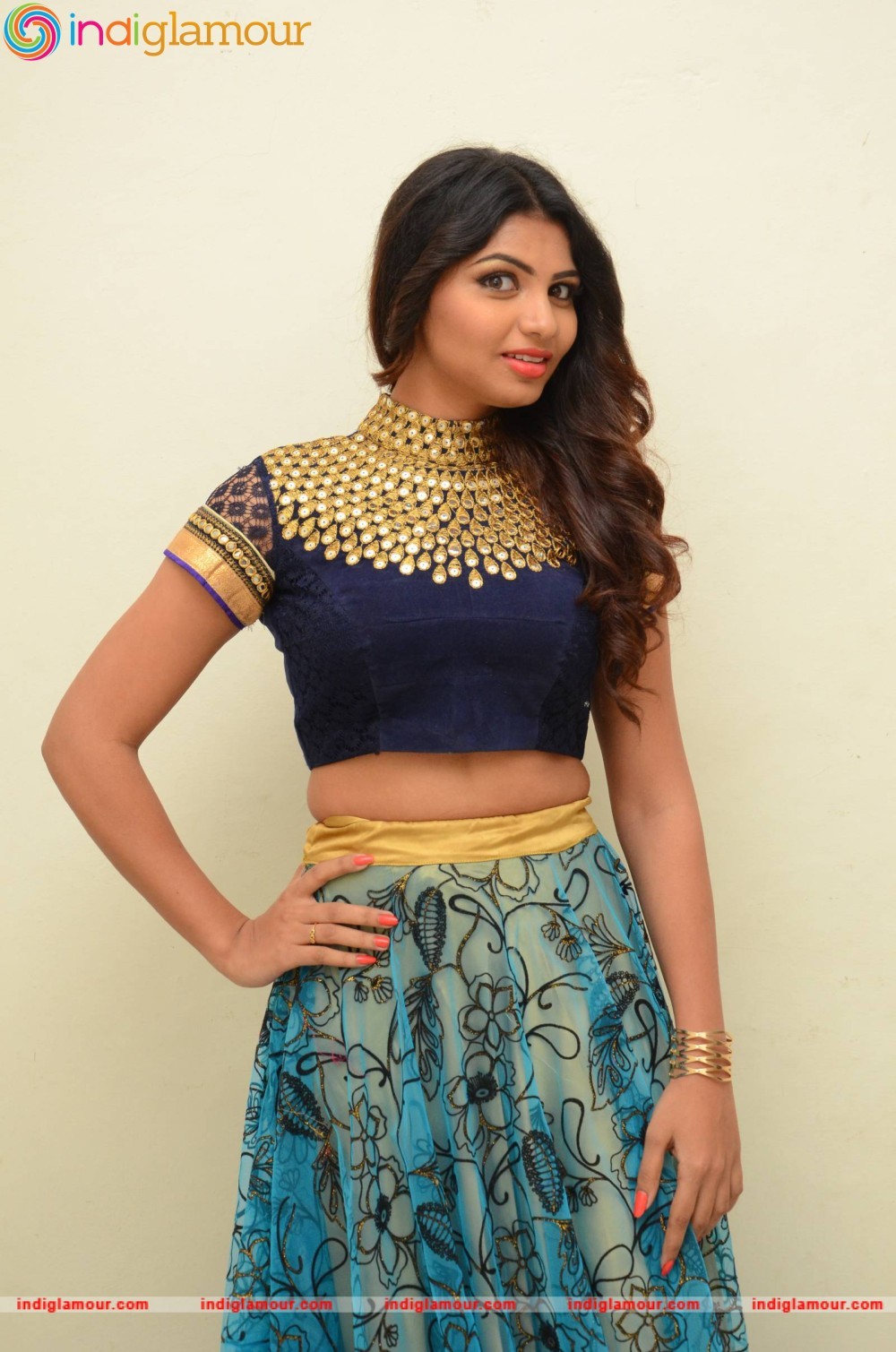 Varsha Actress hd photo