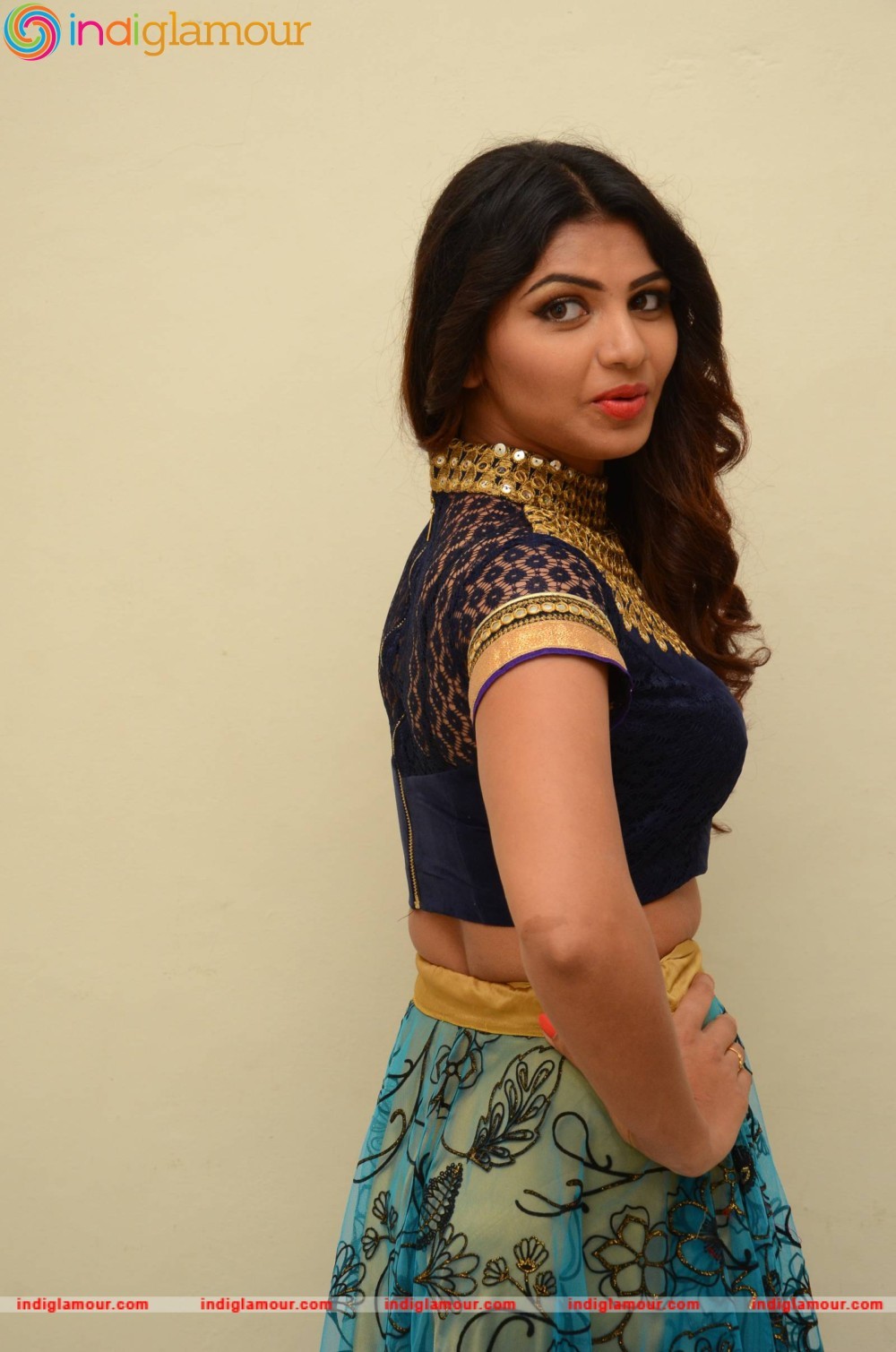 Varsha Actress hd photo