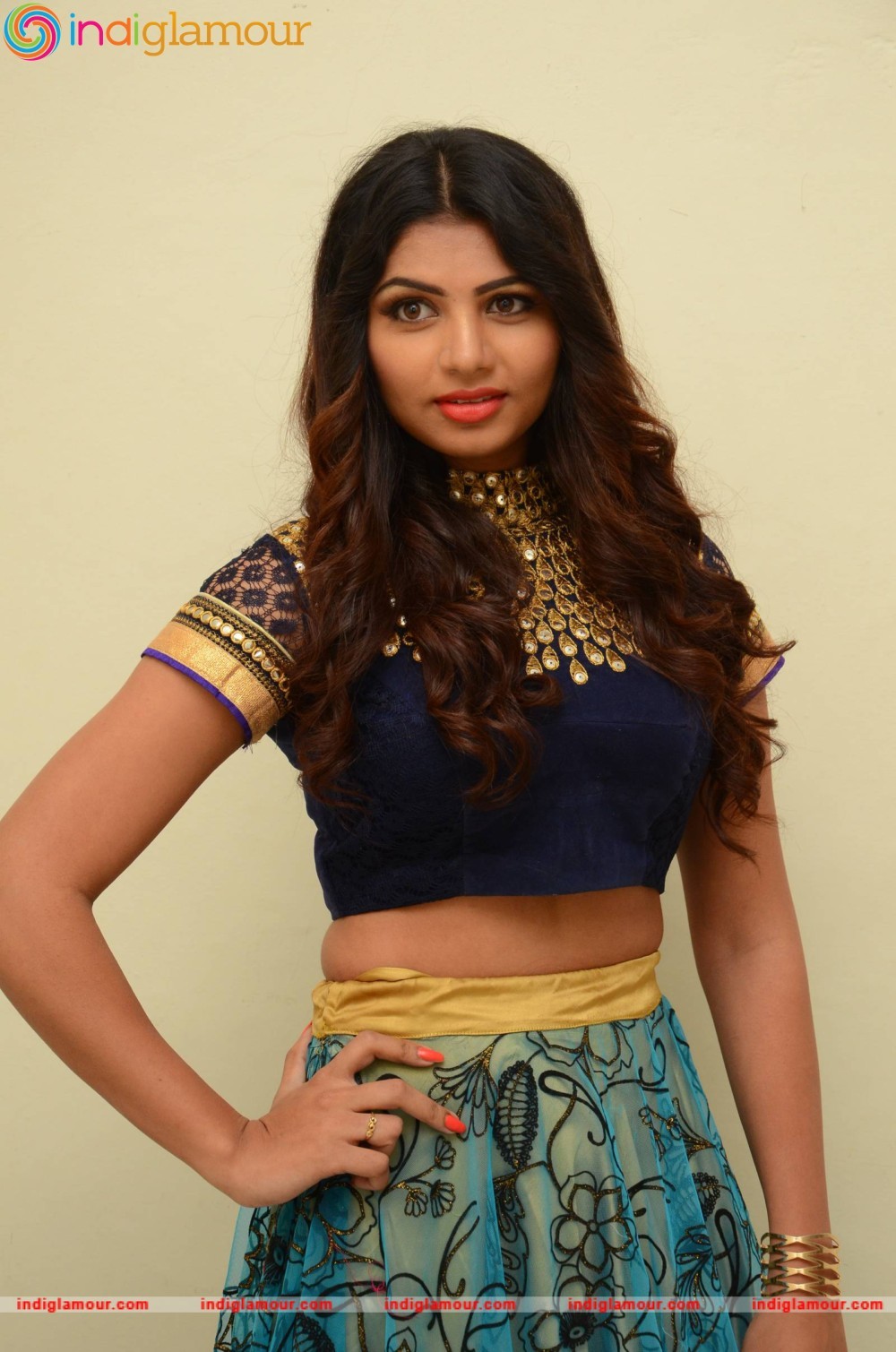 Varsha Actress hd photo
