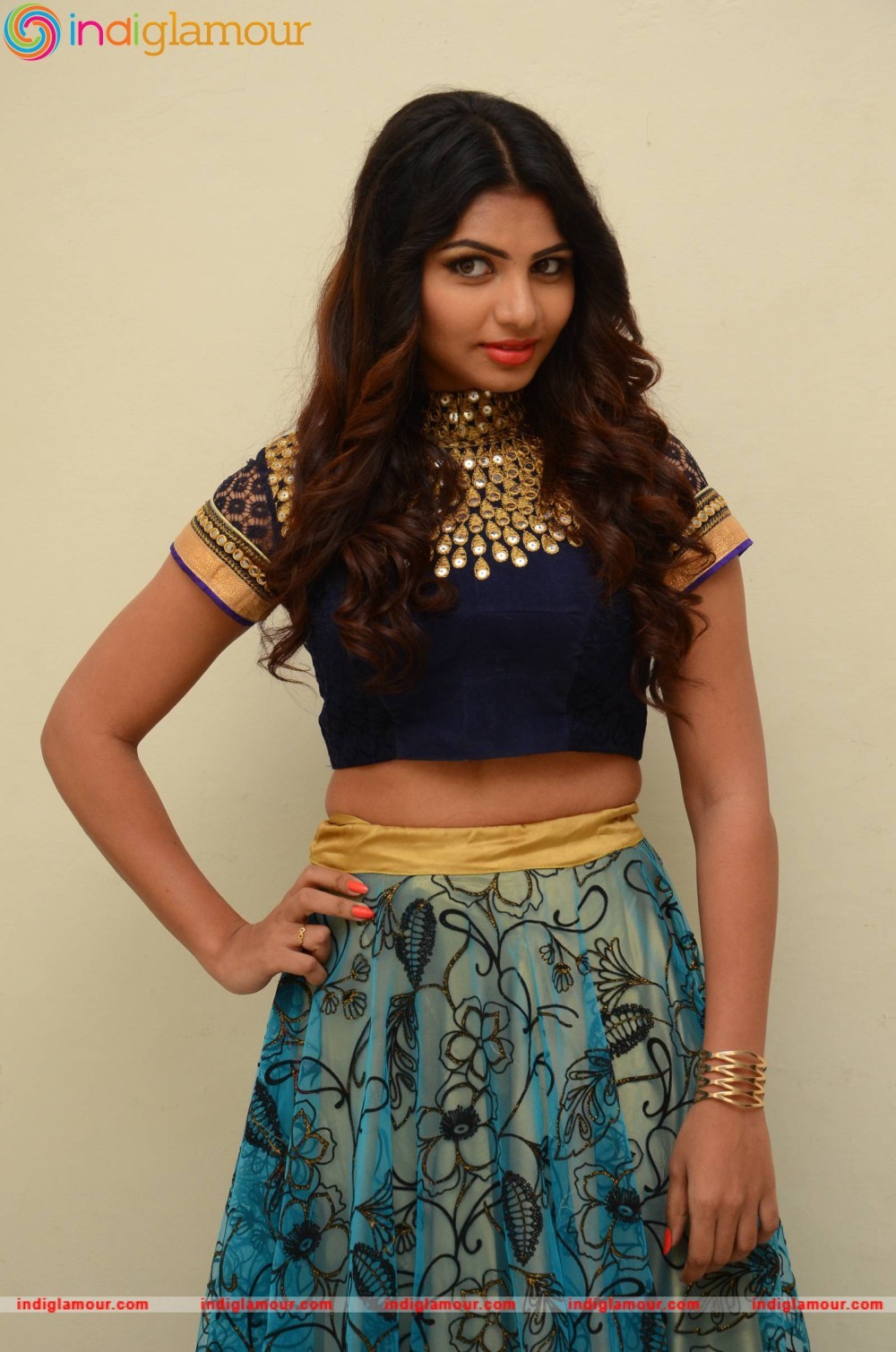 Varsha Actress hd photo