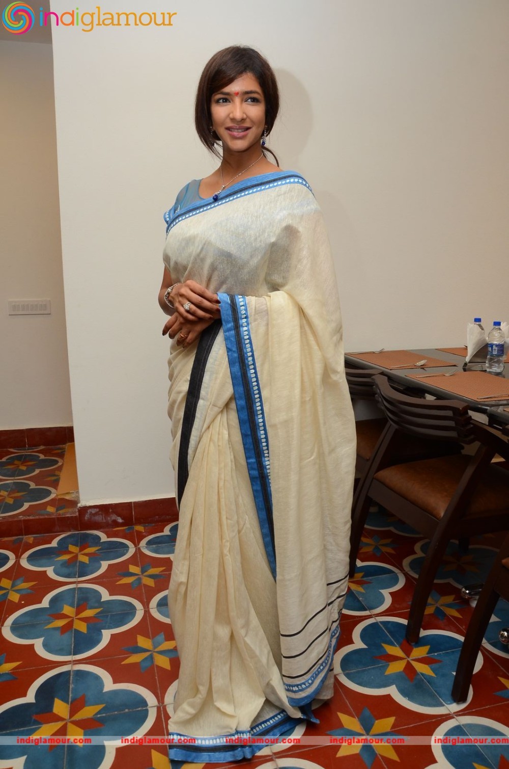 Lakshmi Manchu Actress hd photo