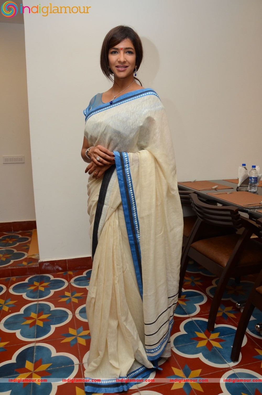 Lakshmi Manchu Actress hd photo