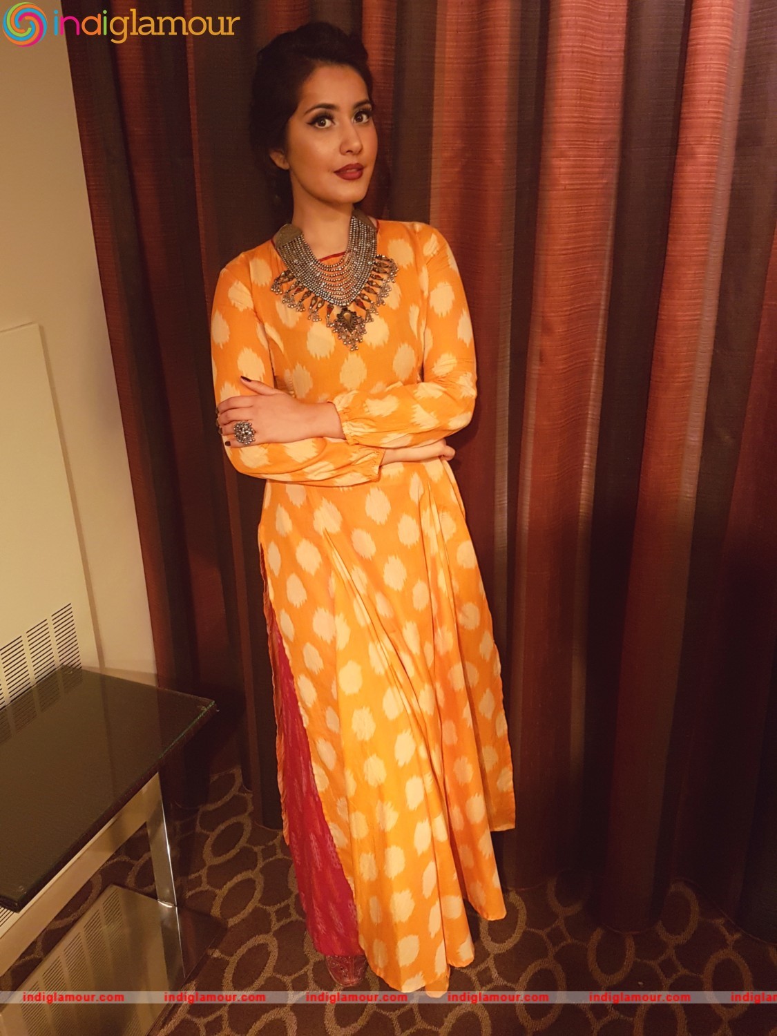 Raashi Khanna Actress hd photo