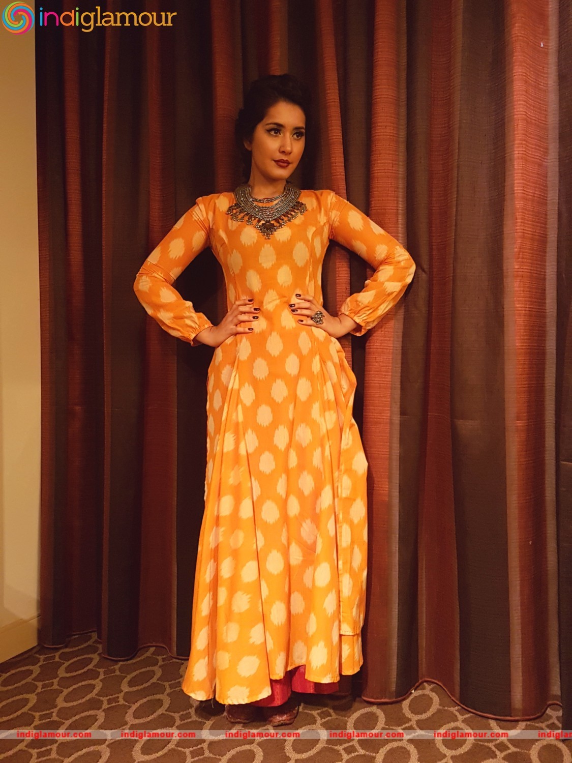 Raashi Khanna Actress hd photo