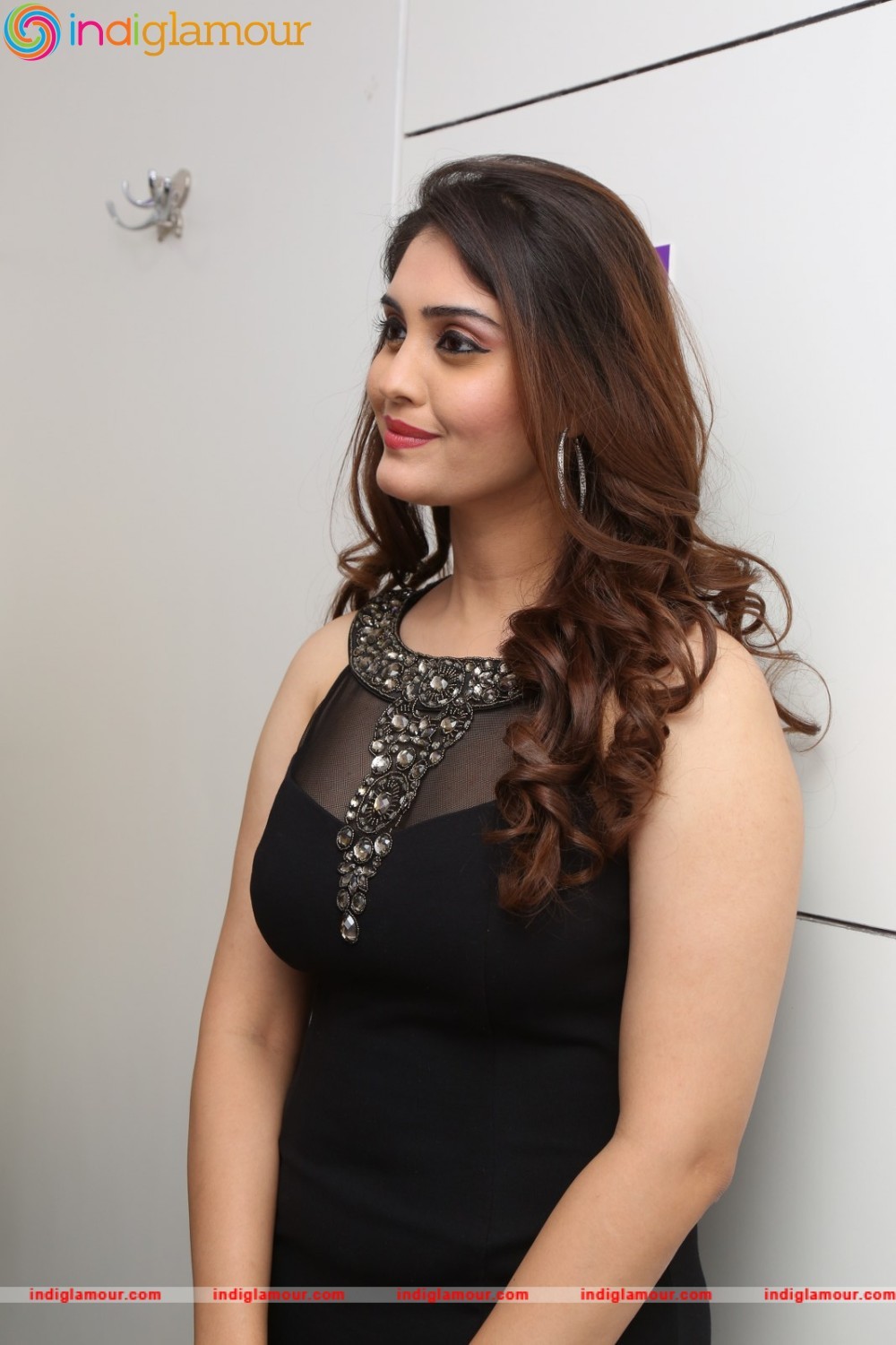 Surabhi Actress hd photo