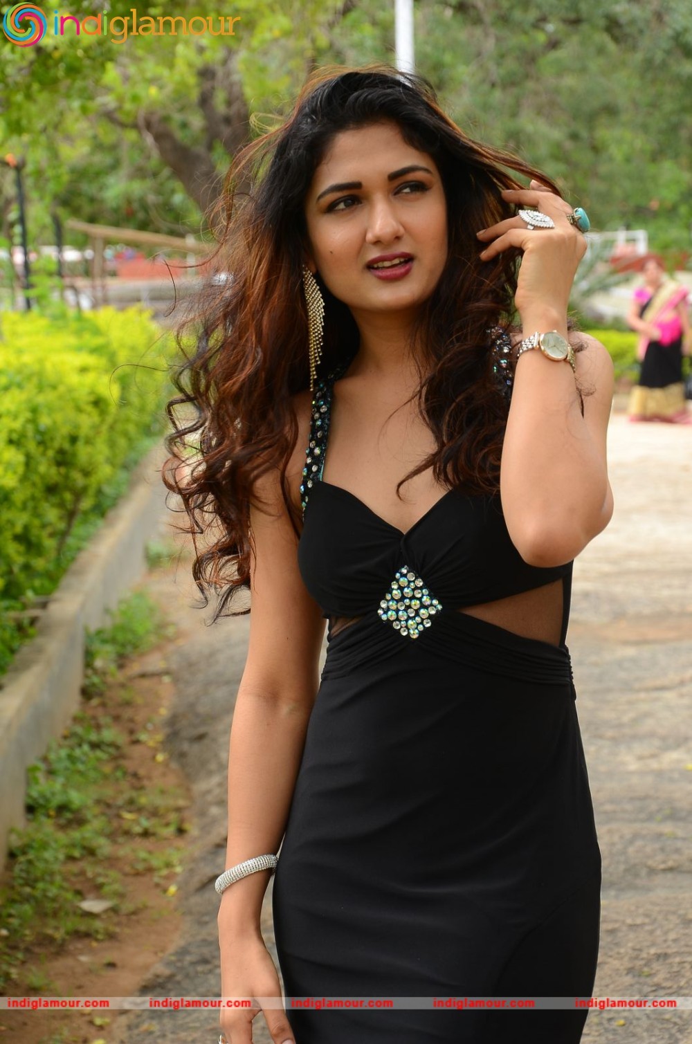 Esha Agarwal Actress hd photo