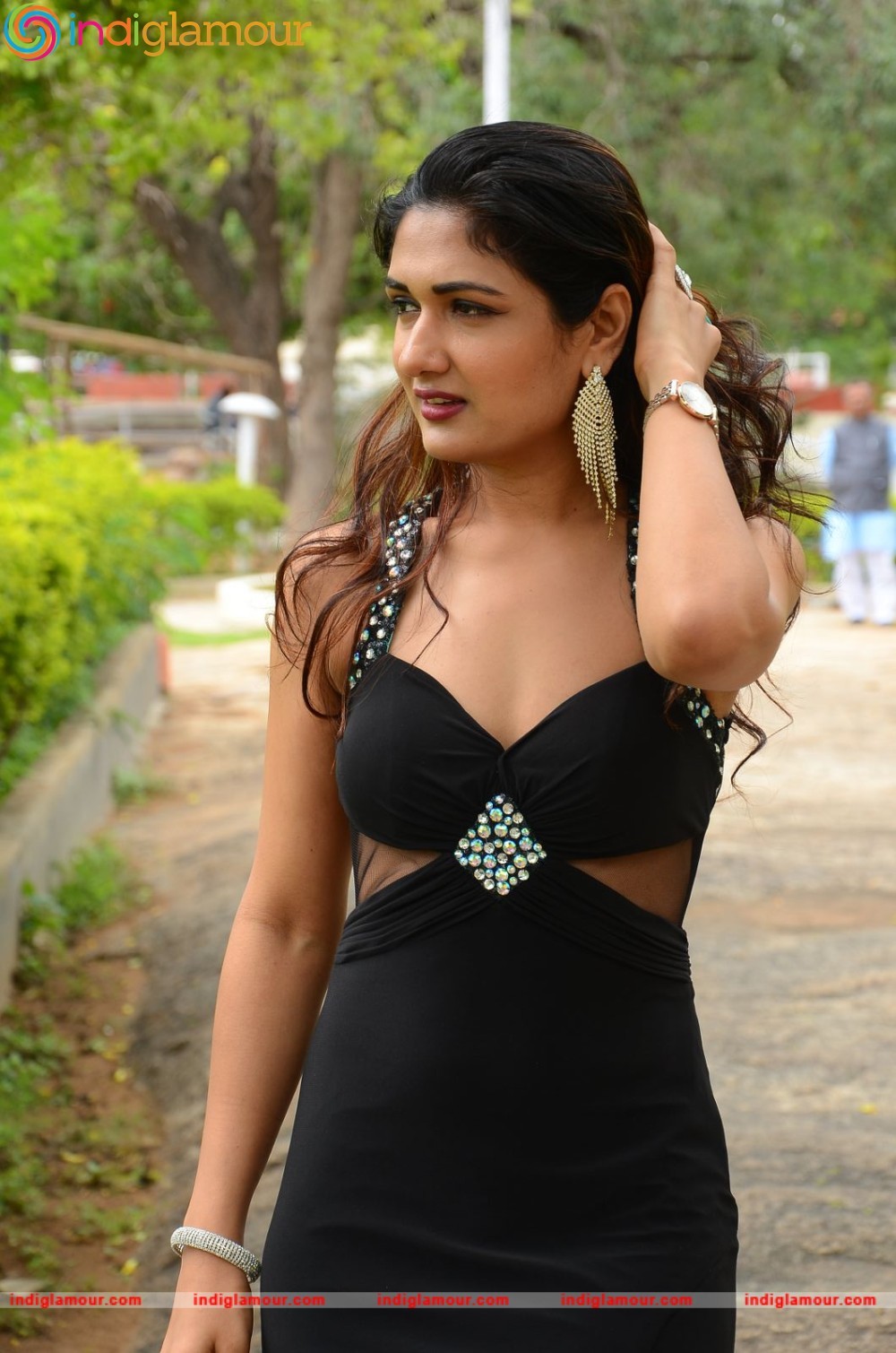 Esha Agarwal Actress hd photo