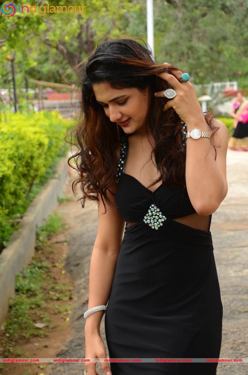 Esha Agarwal Actress hd photo