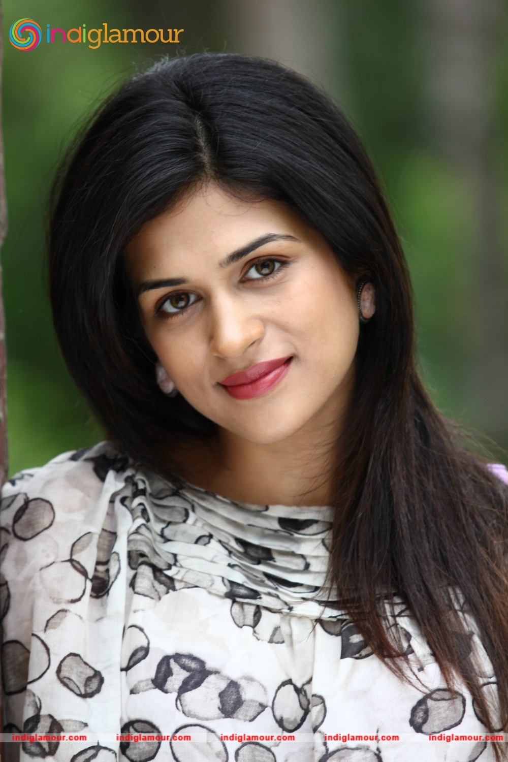 Shraddha Das Actress hd photo