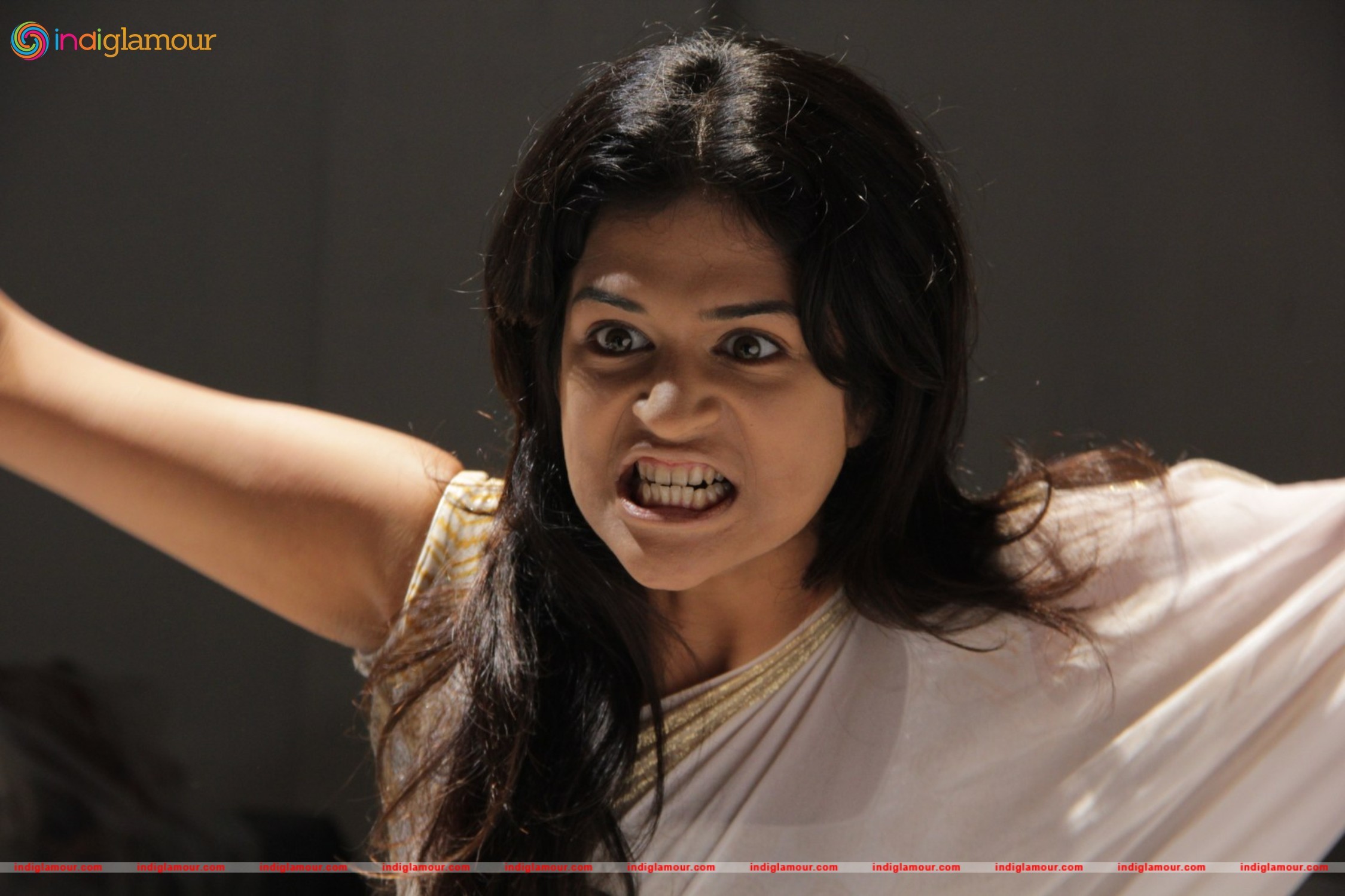 Shraddha Das Actress hd photo