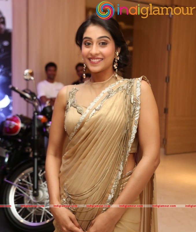 Regina Cassandra Photos Gallery Actress hd photo