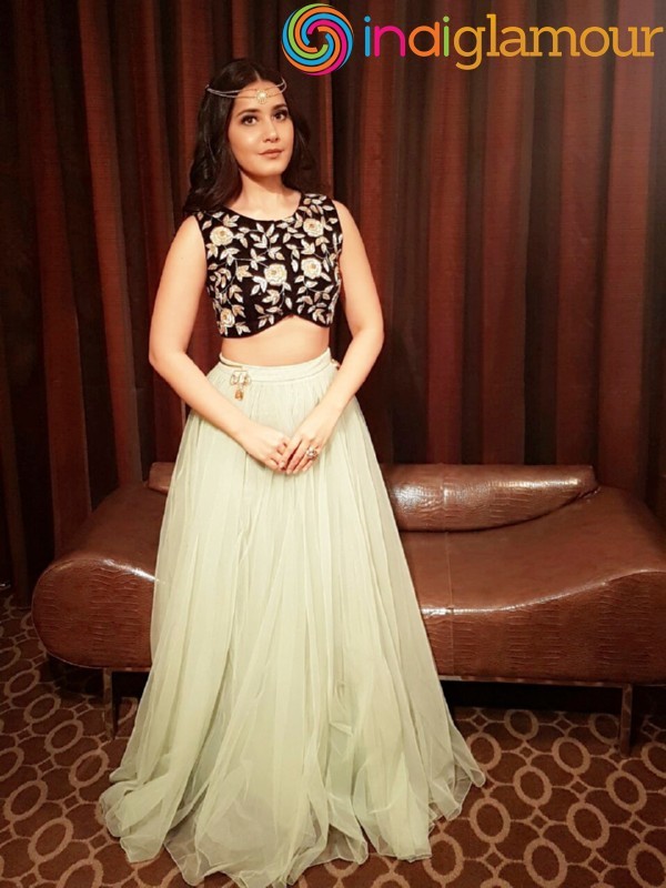 Raashi Khanna Latest Photos Gallery Actress hd photo