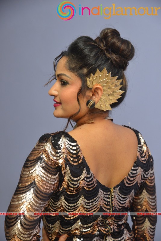 Madhavi Latha Latest Hot And Spicy Photo Gallery Actress hd photo