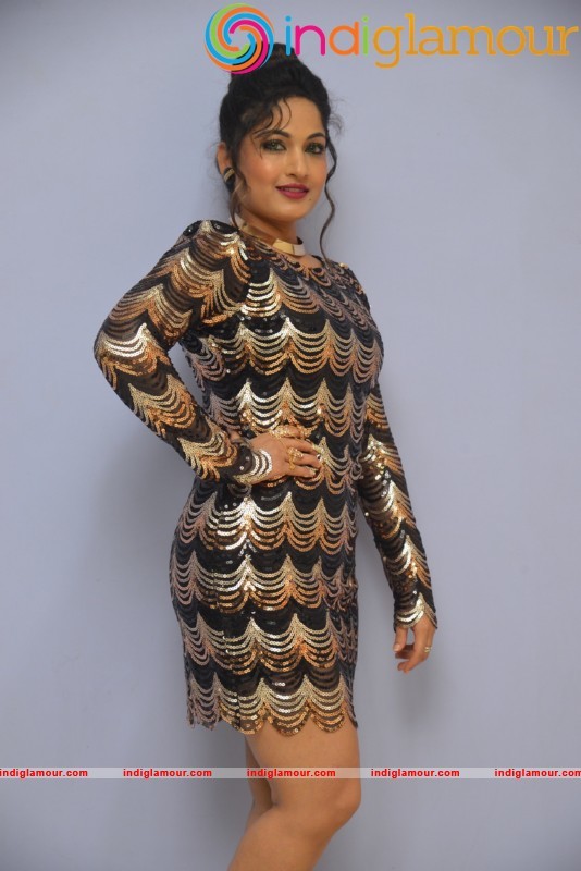 Madhavi Latha Latest Hot And Spicy Photo Gallery Actress hd photo