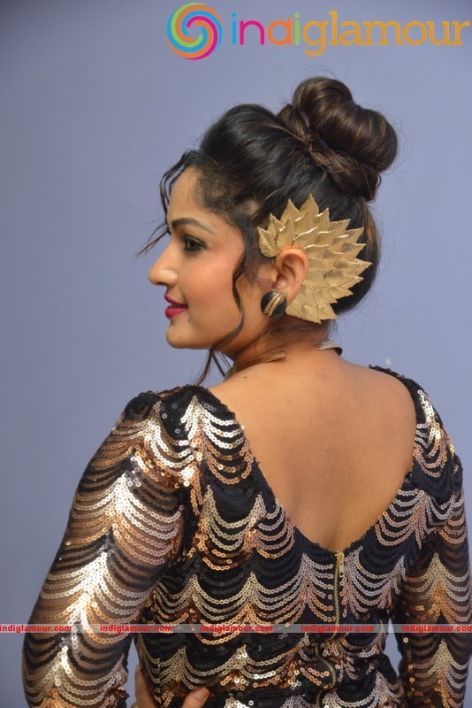 Madhavi Latha Latest Hot And Spicy Photo Gallery Actress hd photo