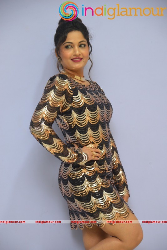 Madhavi Latha Latest Hot And Spicy Photo Gallery Actress hd photo