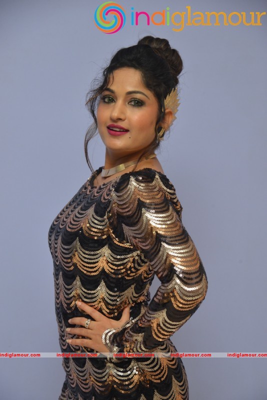 Madhavi Latha Latest Hot And Spicy Photo Gallery Actress hd photo