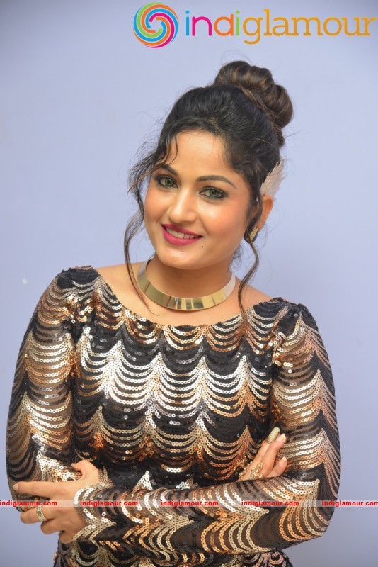 Madhavi Latha Latest Hot And Spicy Photo Gallery Actress hd photo