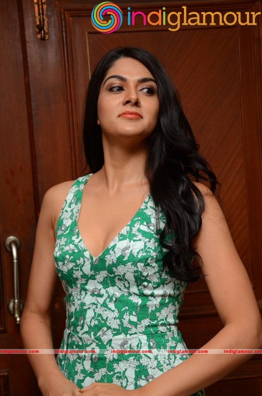 Sakshi Chowdhary Latest Photos Gallery Actress hd photo