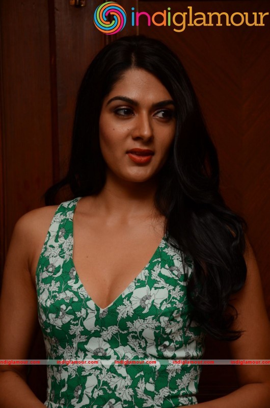 Sakshi Chowdhary Latest Photos Gallery Actress hd photo