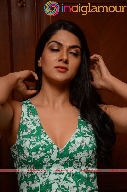 Sakshi Chowdhary Latest Photos Gallery Actress hd photo