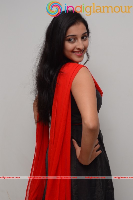 Mouryani New Pics Actress hd photo