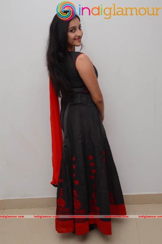 Mouryani New Pics Actress hd photo