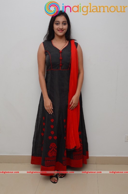 Mouryani New Pics Actress hd photo