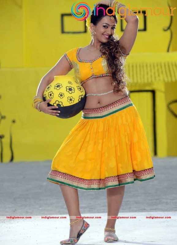 Ester Noronha Spicy Photos Actress hd photo