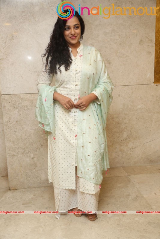 Nithya Menen New Photos Actress hd photo