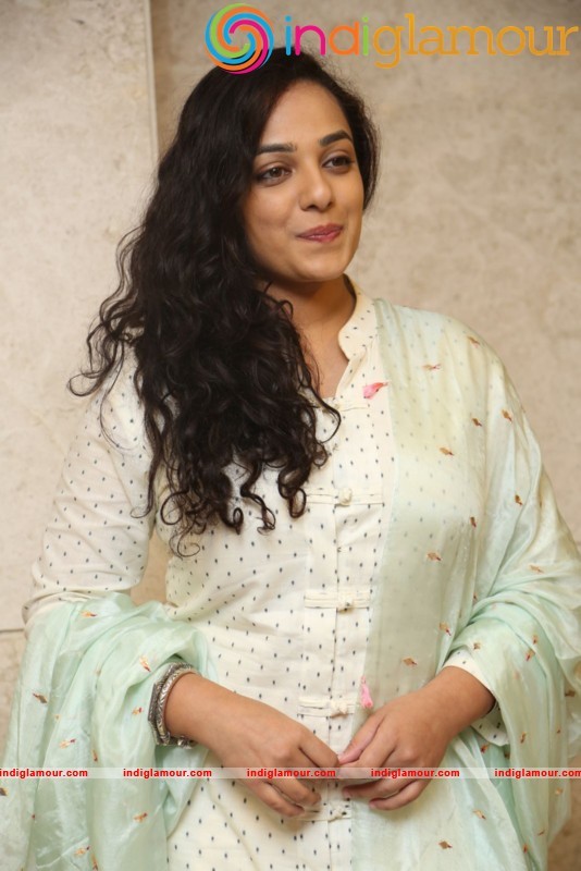 Nithya Menen New Photos Actress hd photo