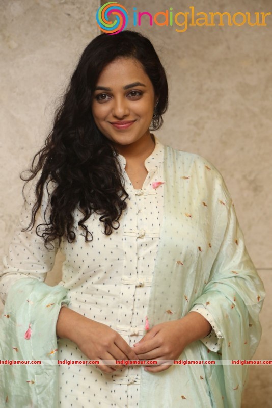 Nithya Menen New Photos Actress hd photo