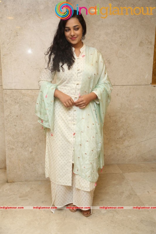 Nithya Menen New Photos Actress hd photo