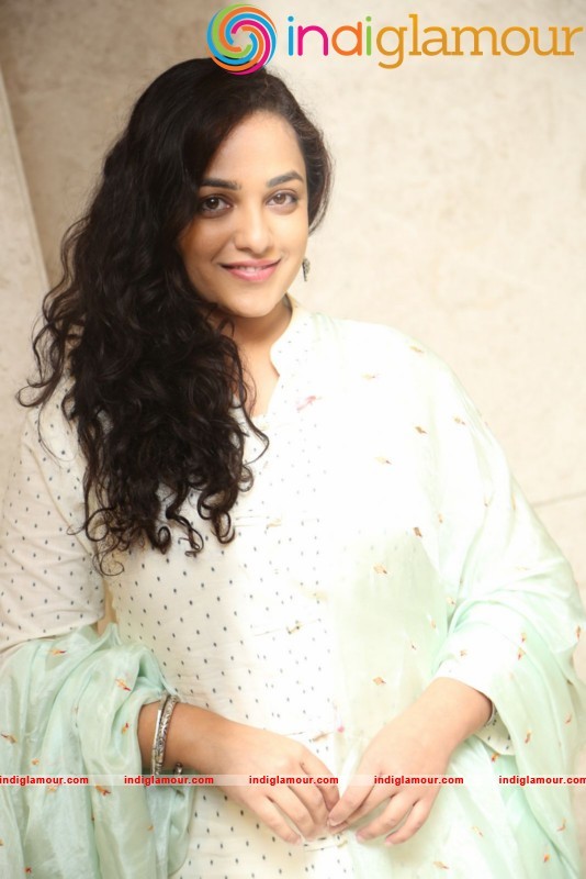Nithya Menen New Photos Actress hd photo