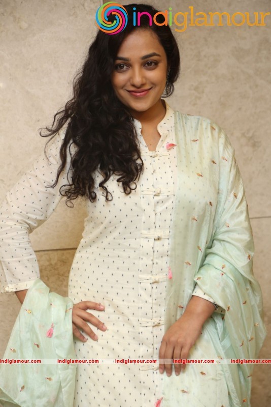 Nithya Menen New Photos Actress hd photo