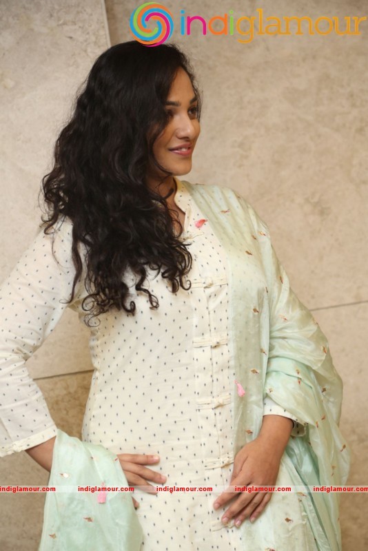 Nithya Menen New Photos Actress hd photo