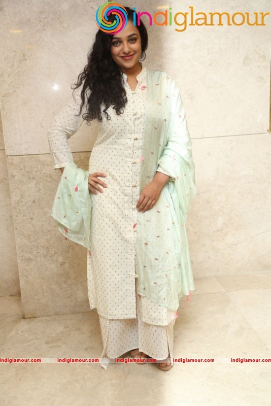 Nithya Menen New Photos Actress hd photo