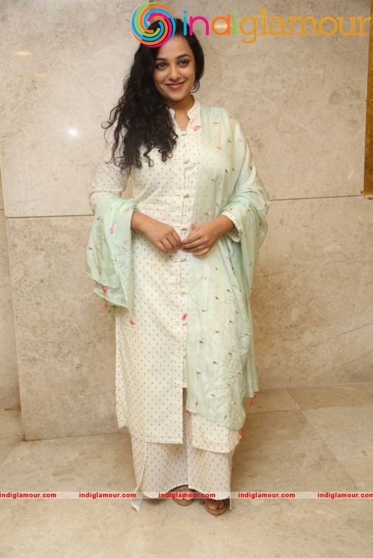 Nithya Menen New Photos Actress hd photo
