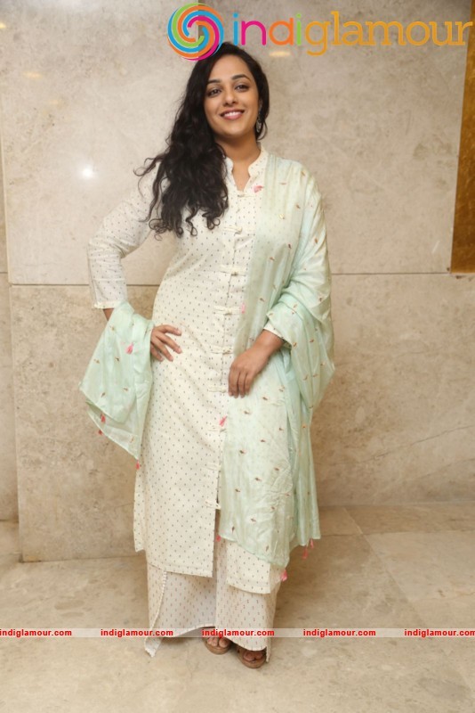Nithya Menen New Photos Actress hd photo